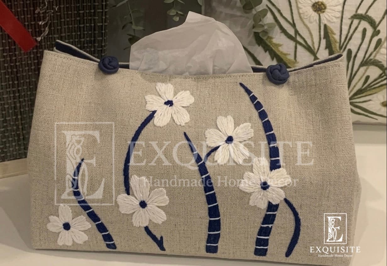 Tissue box hand embroidery- hộp giấy ăn thêu tay thumbnail 7